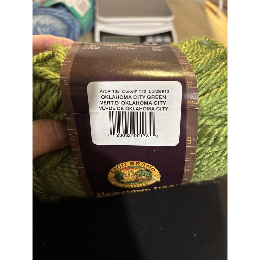 Yarn Lot Blue And Green Lion Brand Loops & Threads Acrylic Wool 4 Skeins - Picture 12 of 13